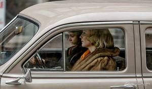 Rooney Mara and Cate Blanchett in 'Carol' (Photo: Brian Douglas)