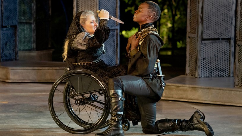 Ali Stroker and Danai Gurira in "Richard III" (Photo: Joan Marcus)