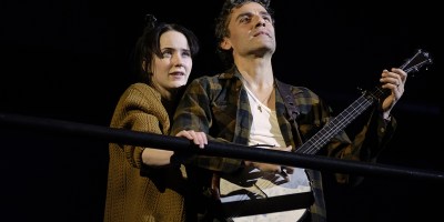 Rachel-Brosnahan-Oscar-Isaac-Sign-Sidney-Brusteins-Window